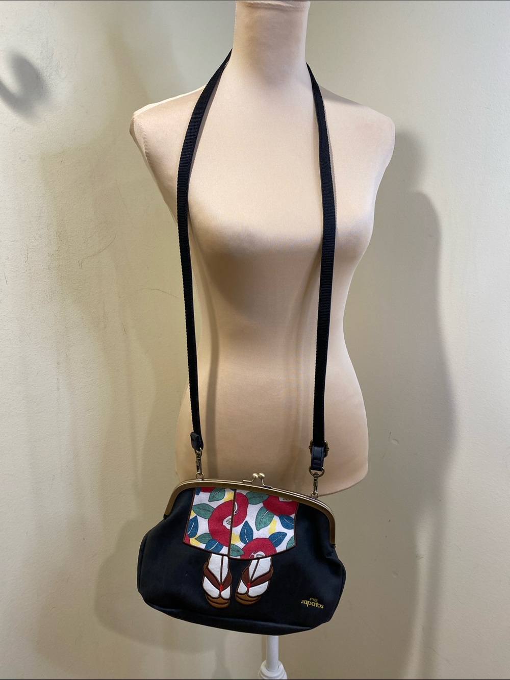 Mis Zapatos Black Crossbody with Floral and Sandal Motif